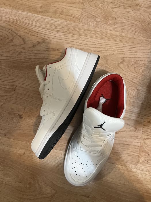 Кроссовки NIKE Air Jordan 1 low