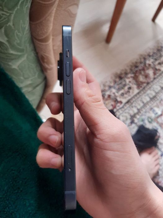 продам айфон 14 256