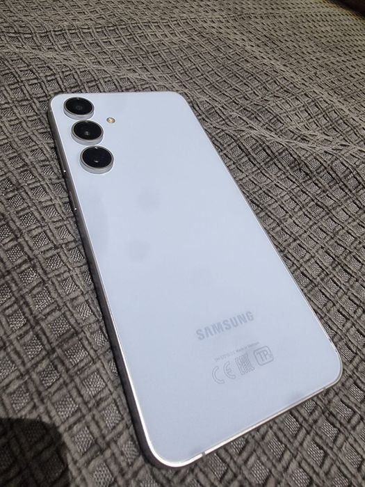 Samsung s24 fe 128