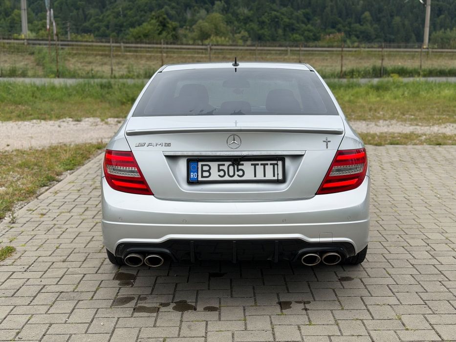 MERCEDES-BENZ E-Class 2011 — imagine 4