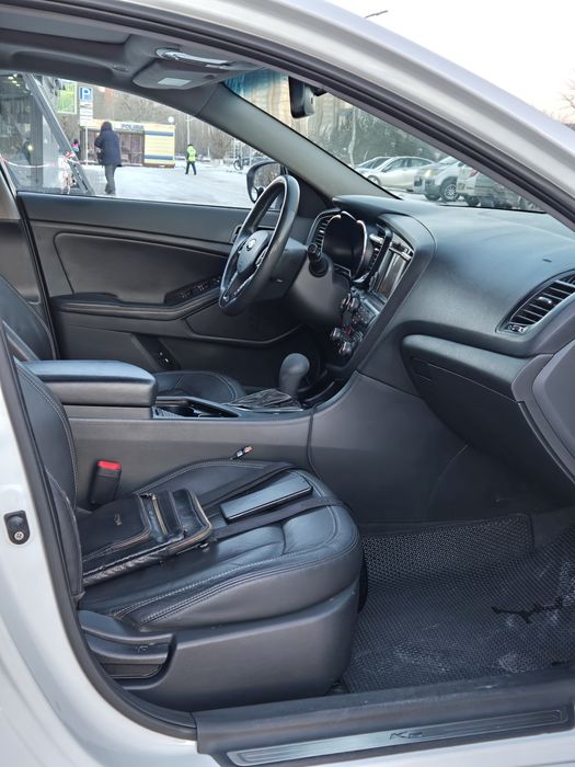 Дёшево ! KIA K5 отличный аппарат