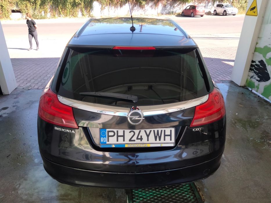 Vand opel sport tourer, soft close, an 2010,D.2.0. Cdti