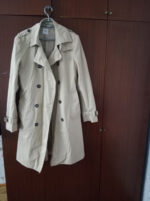 Продам куртки все на 48 размер.