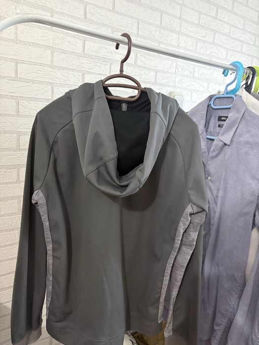 Детско горнище на Найк