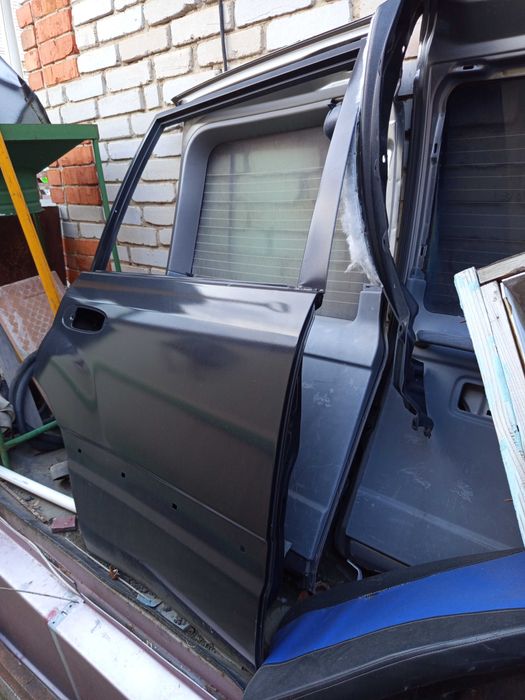 Двери на ланкрузер 100