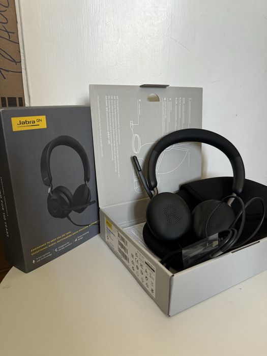 Нови слушалки Jabra Evolve2 40, лабел usb-C