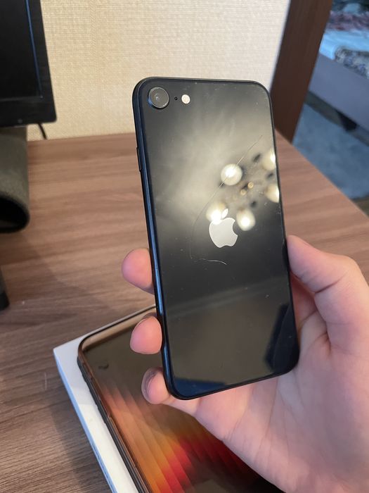 Iphone SE  2022  64gb