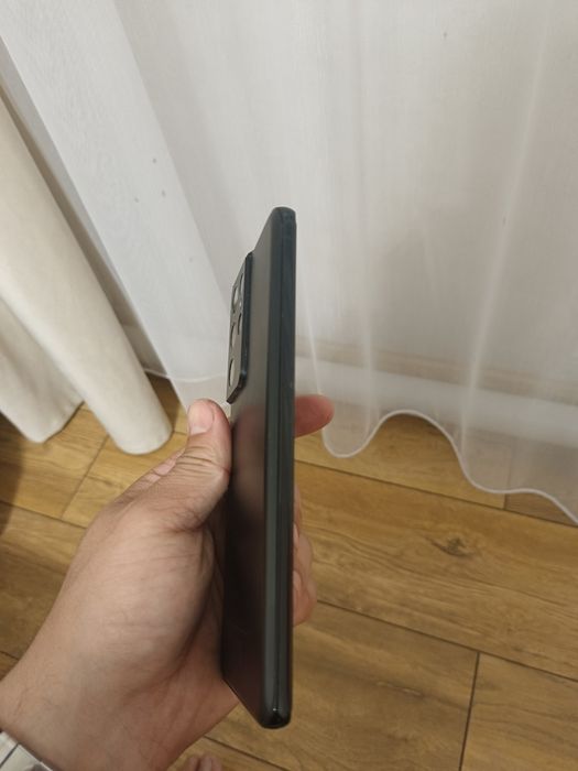 Продам S21 Ultra 5G,
