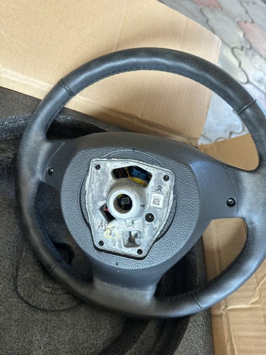 Пролам руль на бмв