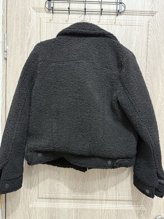 Стильная укороченная куртка