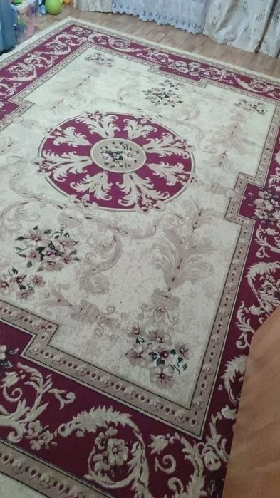 Продам ковёр размер 3*4