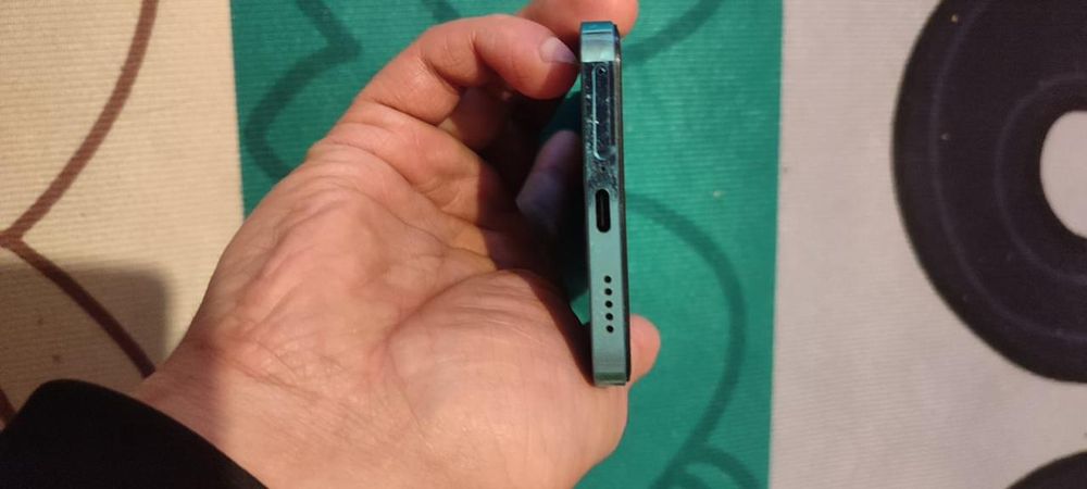 Продам Vivo V25 256gb