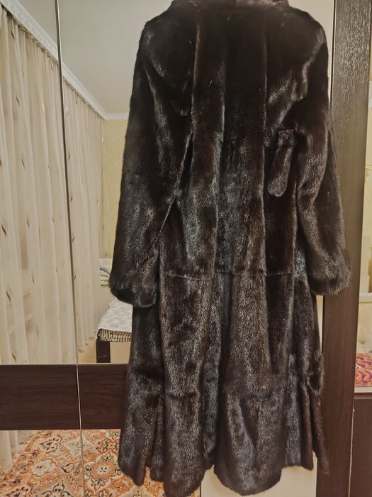Продам Норковую Шубу (Канада)
