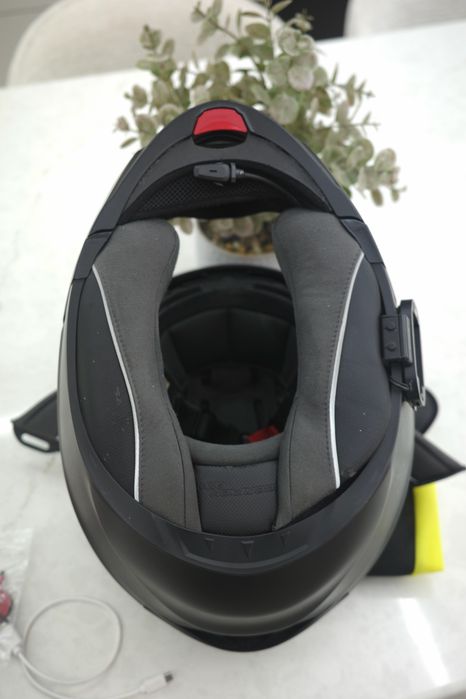 Scorpion EXO 920 u Sena SF1