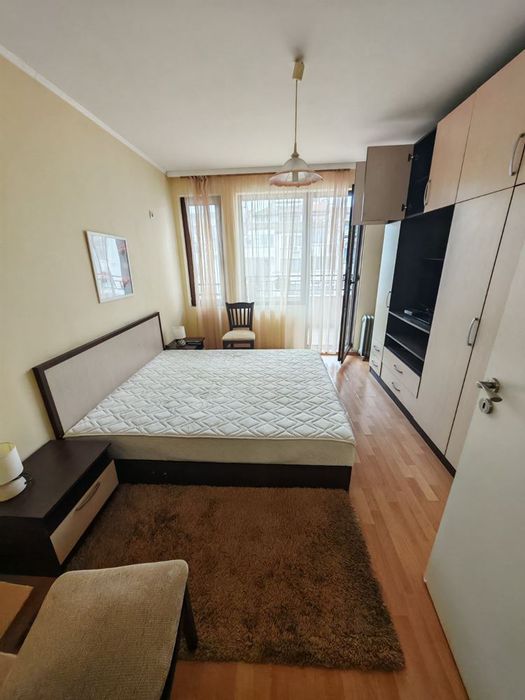 Продава се Двустаен апартамент в Бургас, Лазур - 77 кв.м за 1689 €/кв.м - Снимка #3