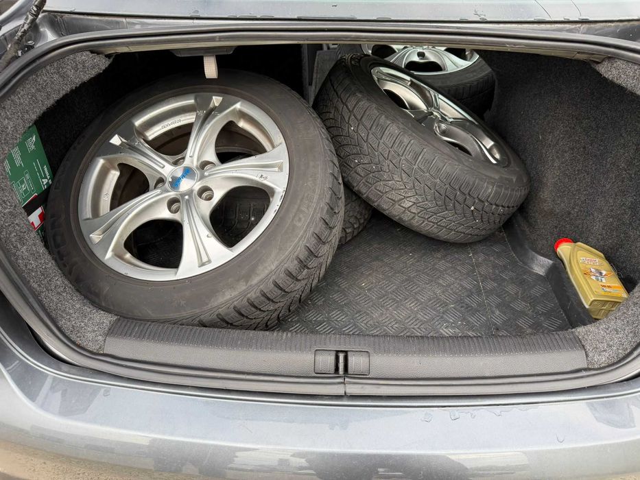 Volkswagen Jetta 1.9 TDI anul 2008