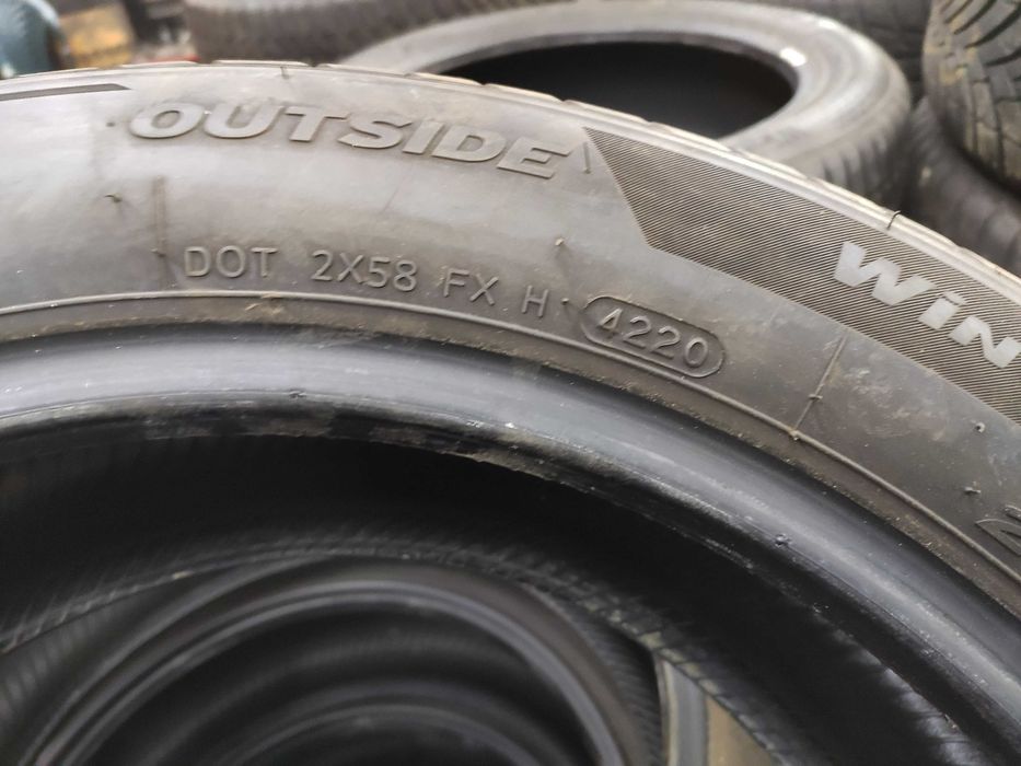 4бр Зимни гуми 205 55 17 - Hankook
