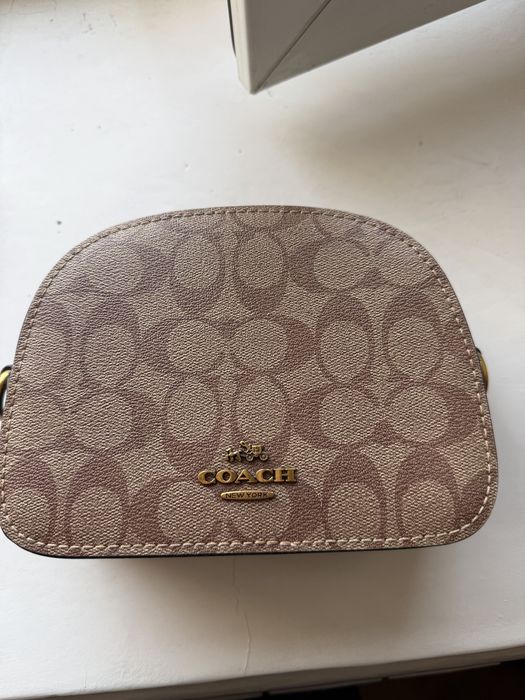 Сумки Coach и Tommy Hilfiger