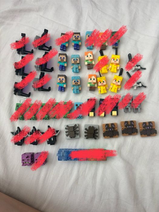 Kinder Joy Minecraft collection figures