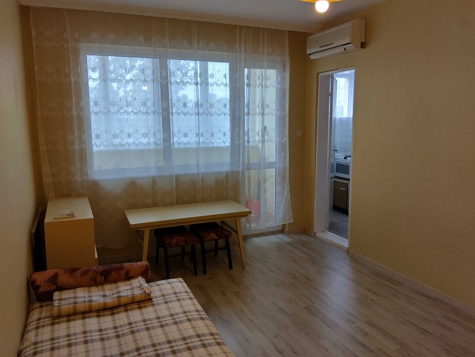 Дава под наем гарсонера