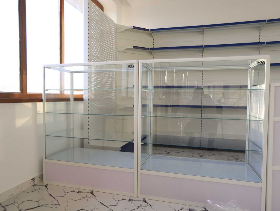 Oynaly prilavkalar, Акция, savdo uskunalari vitrinalar stellajlar