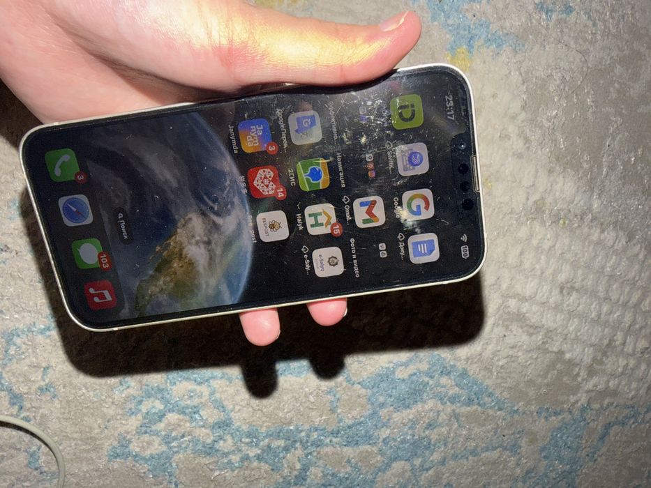 Продам айфон 13 iPhone
