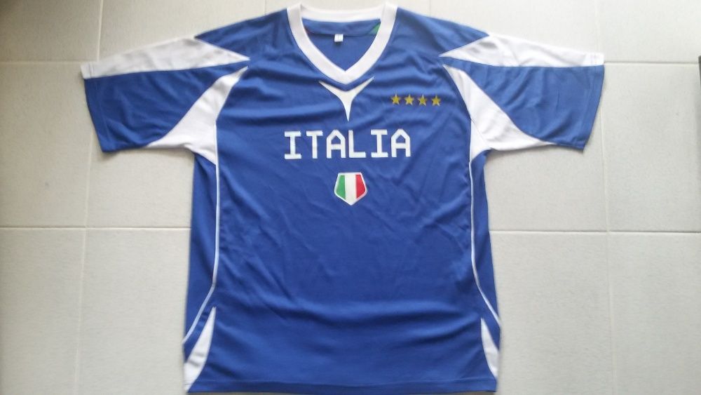 Футболни тениски