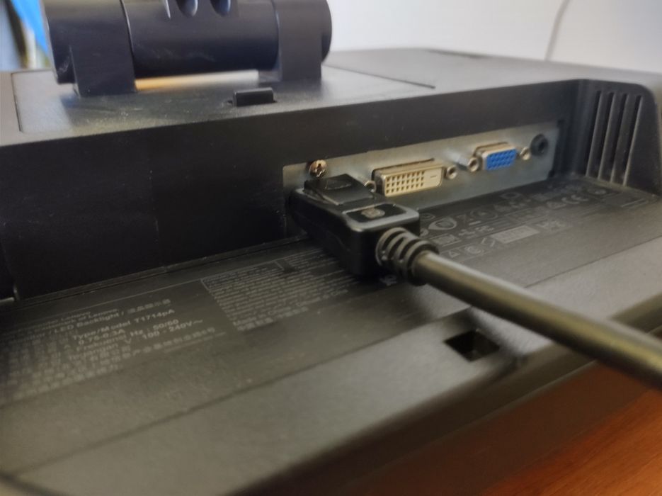 Calculator Lenovo+monitor Lenovo