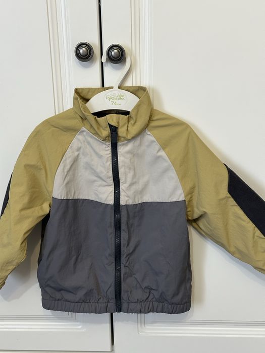 Продам куртку Zara на мальчика