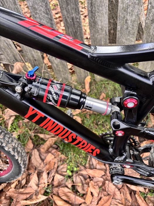 Bicicleta YT Tues Wicked 150 Full suspension /full custom