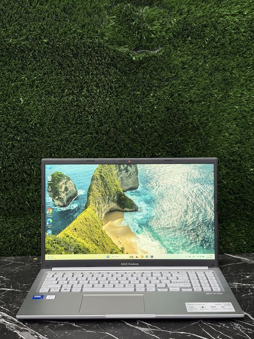 Kuchli Noutbuk Asus Vivobook