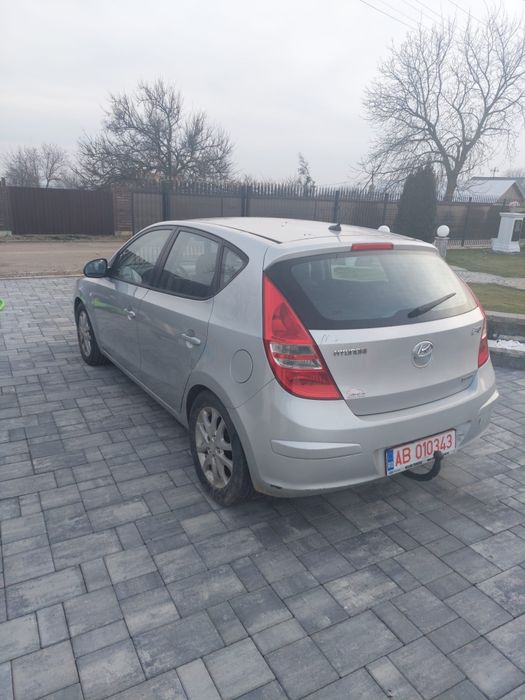 Vând Hyundai i 30