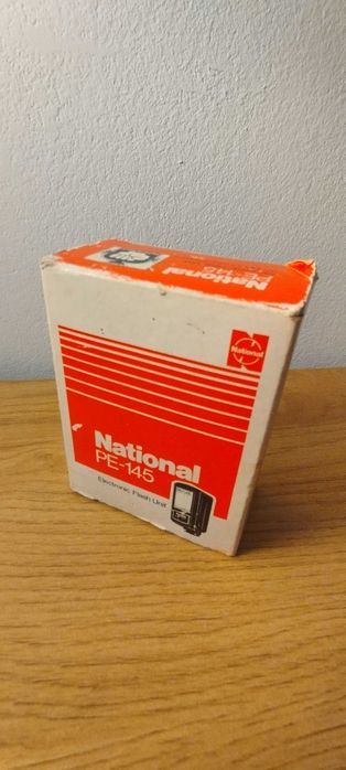 Корейска светкавица за фотоапарат National PE-145 нова