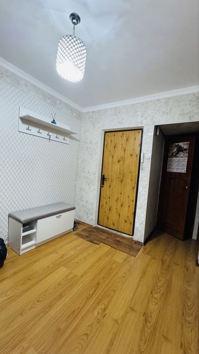 Сдам 3 ком.кв посуточно в 4 микрорайоне