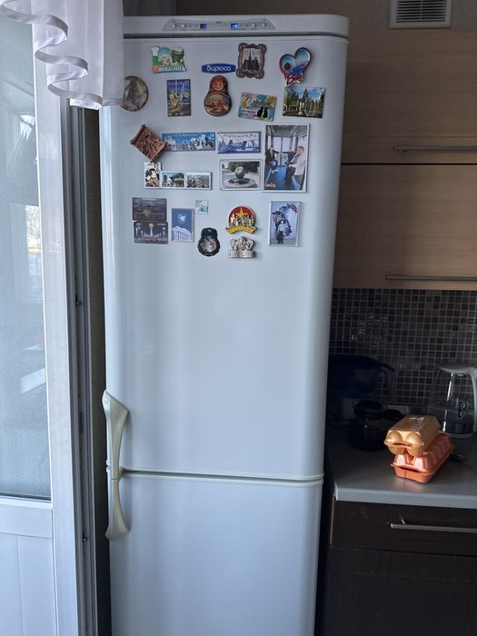 Продам холодильник
