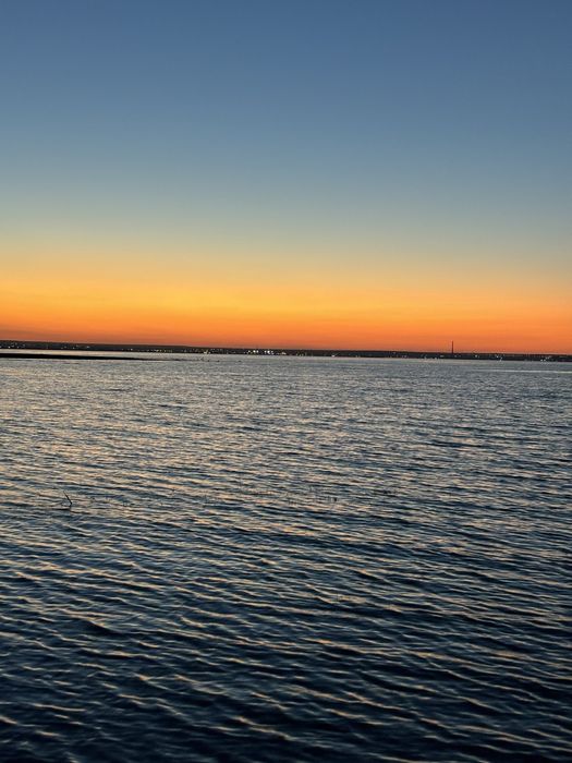 Фазендаға әйел адам керек