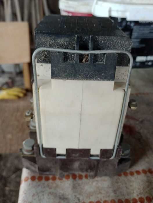 контактор 100 ампера 600.