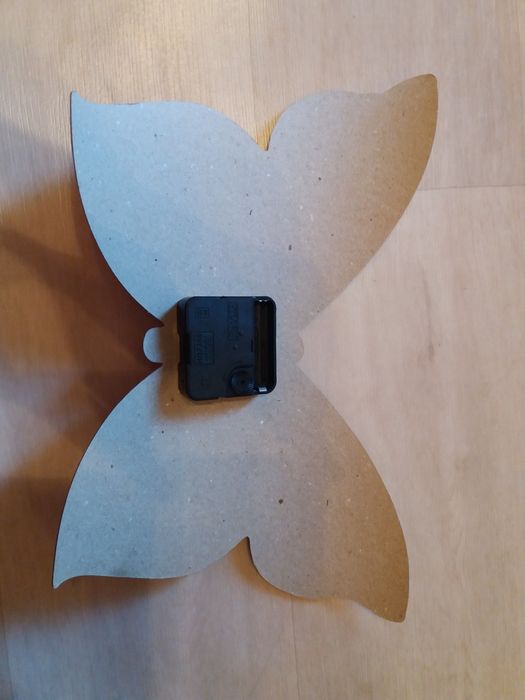 Продаются  детские часы