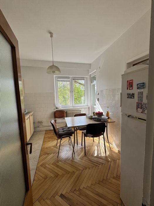 Apartament 4 camere de inchiriat