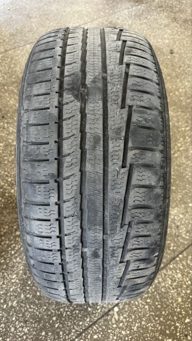Продам б/у покрышки 235/50/R18.