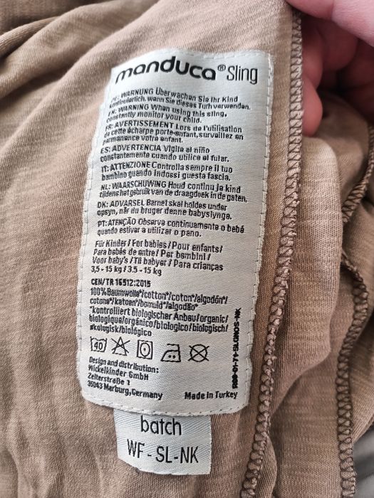 Vând Manduca Sling culoare Nougat foarte puțin folosit