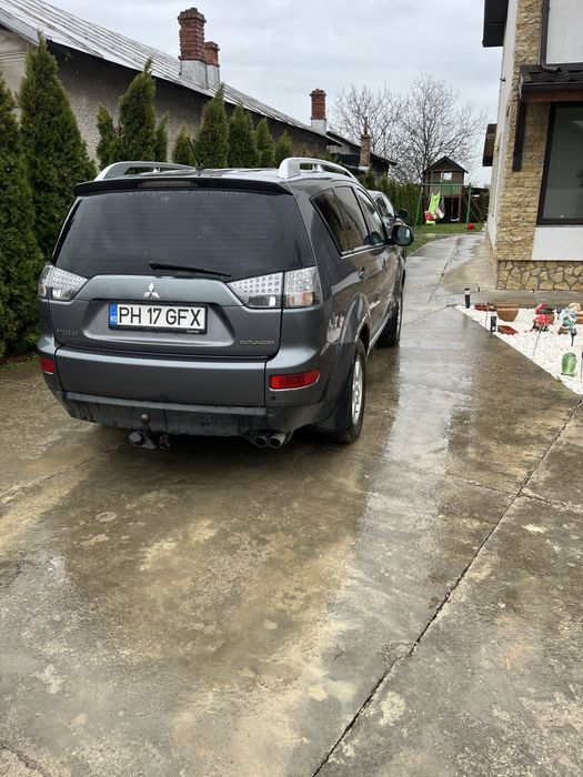 Vand sau schimb Mitsubishi Outlander