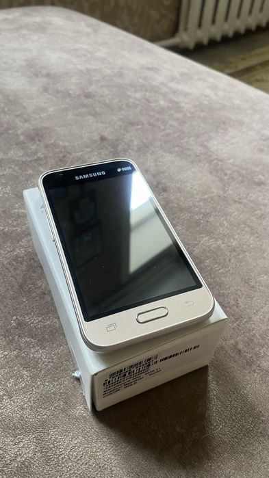 Телефоны б/у Samsung. LG