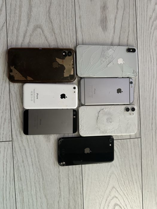 lot iphone -bune sau pentru piese