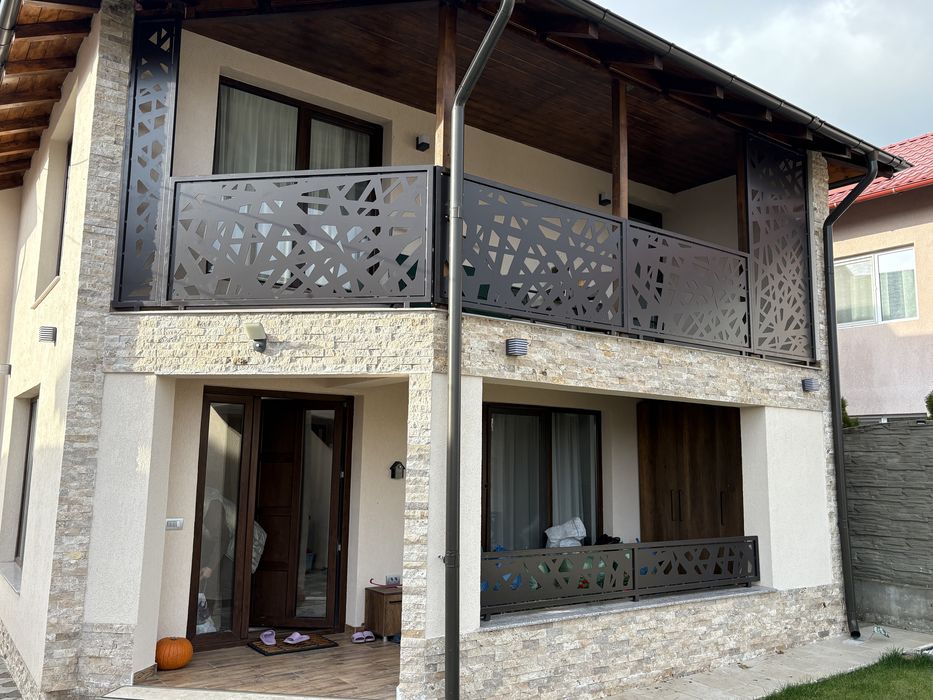 Portii/garduri/balustrazi, tabla decupata si fier forjat