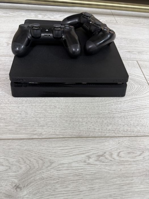 Продаю в хорошем состоянии поейстейшан 4