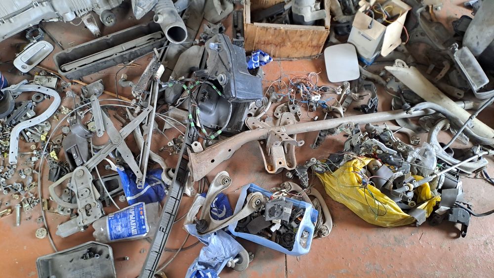 Запчасти на Tayota Chaser 90