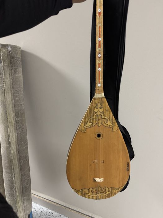 Домбра инструмент для музыки