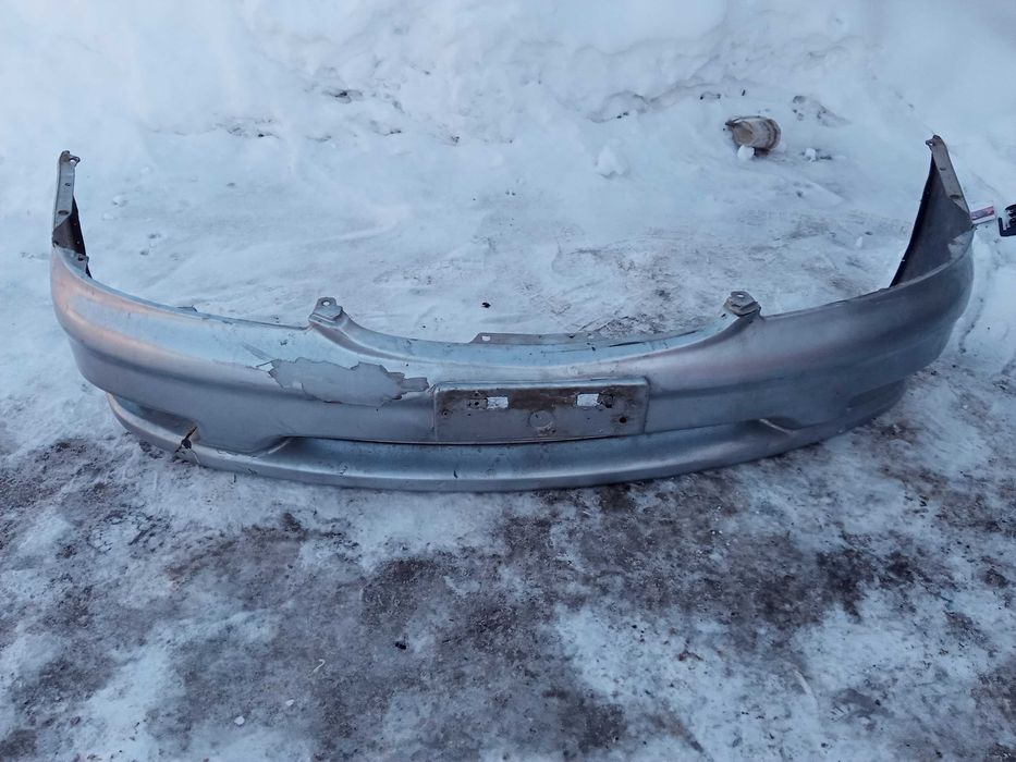 Бампер передний Nissan Cefiro A33