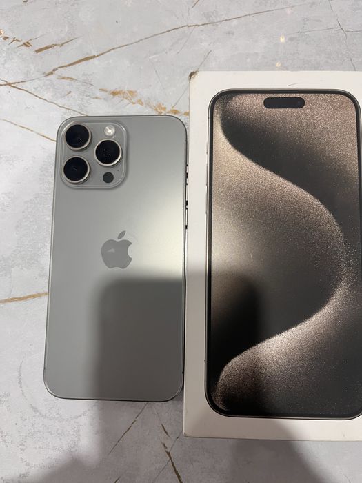 Продам айфон 15 про мах